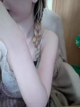 Snapshot of Elza_kom chatting on 11, 1, 2025 Elza kom online show from 11, 1, 2025