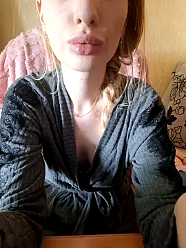 Snapshot of Elza_kom chatting on 15, 11, 2025 Elza kom online show from 15, 11, 2025