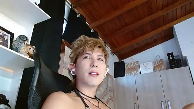 CONNY BENSS online show from 8, 10, 2025