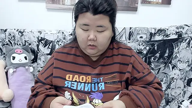 Snapshot of Nadine_asian chatting on 13, 12, 2024 Nadine asian online show from 13, 12, 2024