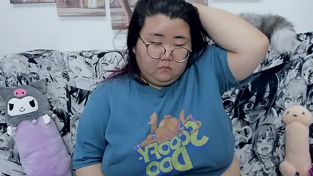 Snapshot of Nadine_asian chatting on 22, 12, 2024 Nadine asian online show from 22, 12, 2024