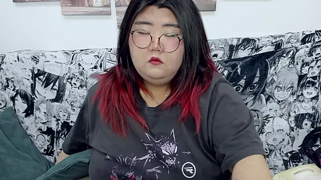 Snapshot of Nadine_asian chatting on 27, 12, 2024 Nadine asian online show from 27, 12, 2024