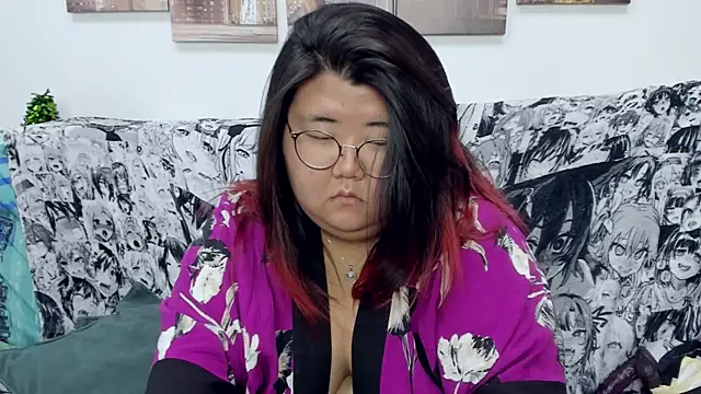 Snapshot of Nadine_asian chatting on 28, 12, 2024 Nadine asian online show from 28, 12, 2024