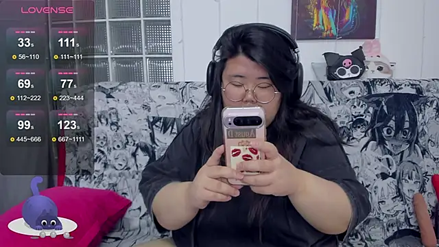 Snapshot of Nadine_asian chatting on 23, 10, 2025 Nadine asian online show from 23, 10, 2025