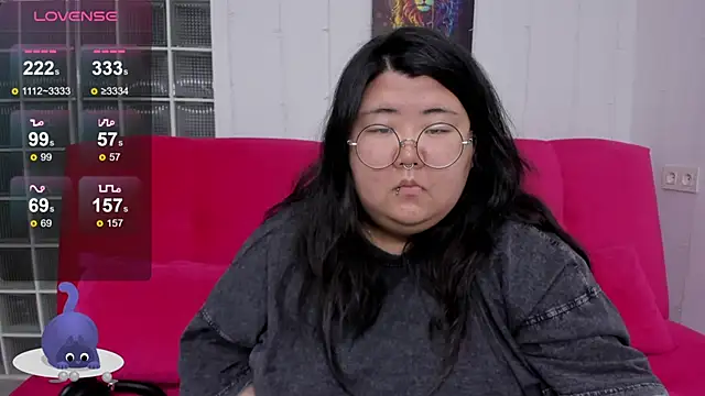 Snapshot of Nadine_asian chatting on 30, 10, 2025 Nadine asian online show from 30, 10, 2025