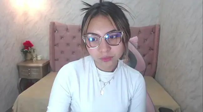 XSmaggiiee online show from 13, 3, 2025