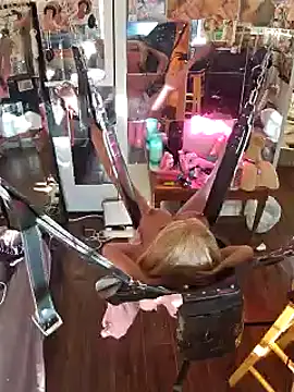 Snapshot of luvs2cumm69 chatting on 3, 12, 2024 luvs2cumm69 online show from 3, 12, 2024