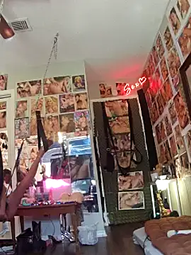 Snapshot of luvs2cumm69 chatting on 25, 2, 2025 luvs2cumm69 online show from 25, 2, 2025