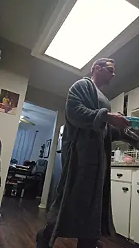 Snapshot of luvs2cumm69 chatting on 21, 11, 2025 luvs2cumm69 online show from 21, 11, 2025