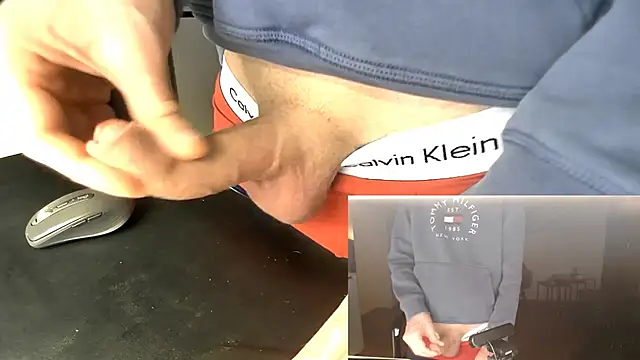 Snapshot of sperma_tributes chatting on 13, 3, 2026 sperma tributes online show from 13, 3, 2026