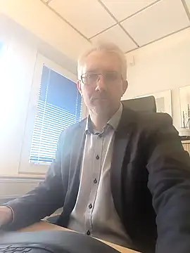 Snapshot of tom-swede chatting on 5, 12, 2024 tom-swede online show from 5, 12, 2024