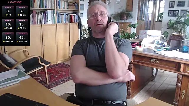 Snapshot of tom-swede chatting on 31, 1, 2025 tom-swede online show from 31, 1, 2025