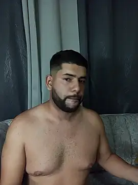 Snapshot of passionate_love22 chatting on 22, 10, 2025 passionate love22 online show from 22, 10, 2025