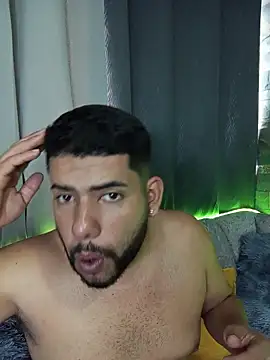 Snapshot of passionate_love22 chatting on 23, 10, 2025 passionate love22 online show from 23, 10, 2025