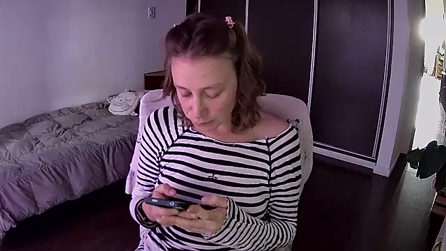 Snapshot of stupid_babybird chatting on 1, 12, 2025 stupid babybird online show from 1, 12, 2025