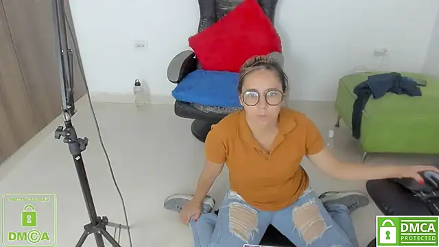 isa loves cum online show from 13, 12, 2024