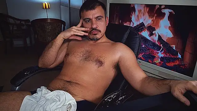 officeman7 online show from 8, 1, 2025