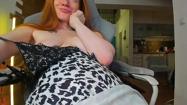 Snapshot of Aliceginger99 chatting on 12, 1, 2026 Aliceginger99 online show from 12, 1, 2026