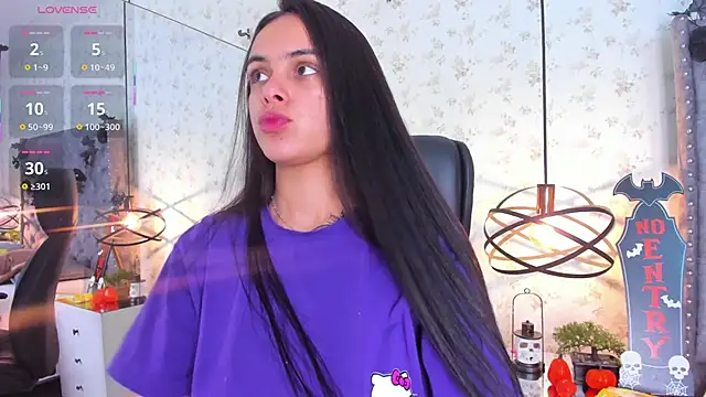 ChloeHarper  online show from 24, 10, 2025