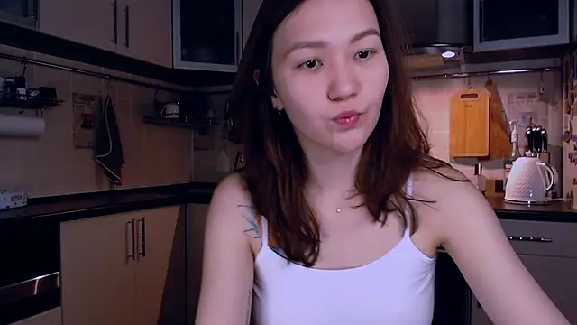 Snapshot of Kelly_Yon chatting on 1, 12, 2025 Kelly Yon online show from 1, 12, 2025