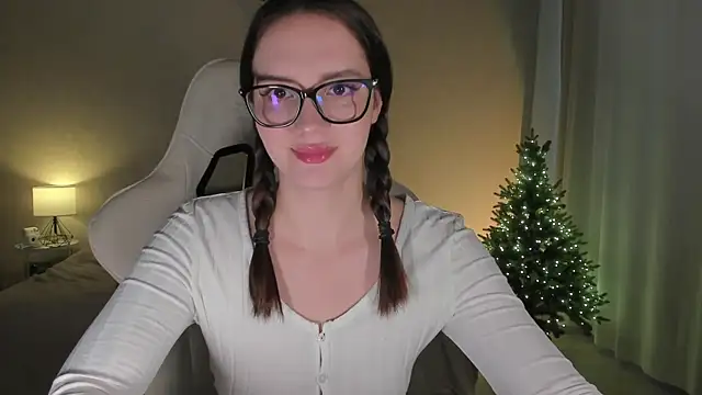 Sonia moon  online show from 30, 12, 2024