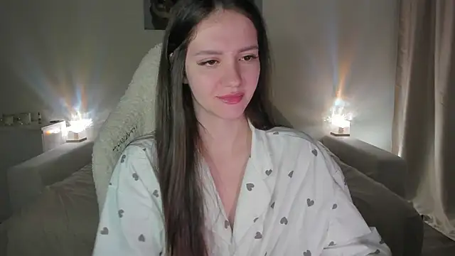 Sonia moon  online show from 7, 10, 2025
