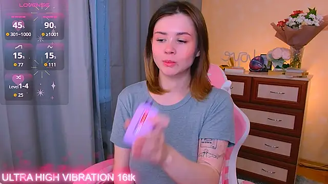 Snapshot of cutie_mili chatting on 15, 10, 2025 cutie mili online show from 15, 10, 2025