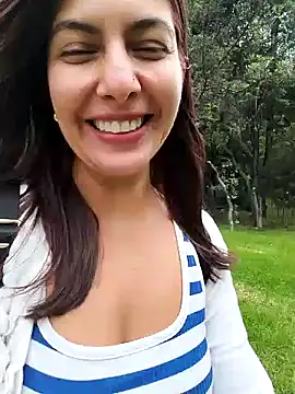 scarlett moore online show from 30, 1, 2025