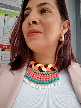 scarlett moore online show from 20, 11, 2025