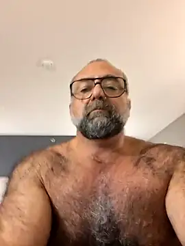 Snapshot of chainjulious chatting on 15, 9, 2025 chainjulious online show from 15, 9, 2025