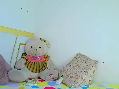 Snapshot of DayanaWood chatting on 17, 10, 2025 DayanaWood online show from 17, 10, 2025