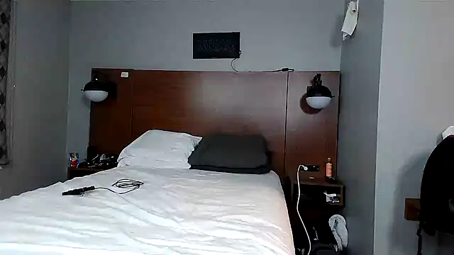 kittykat 1999xh online show from 6, 12, 2024