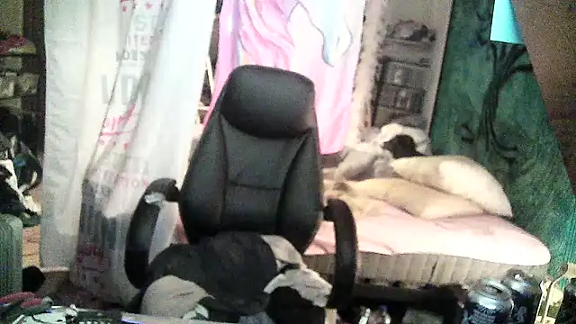 Snapshot of Ombeline1 chatting on 25, 2, 2025 Ombeline1 online show from 25, 2, 2025