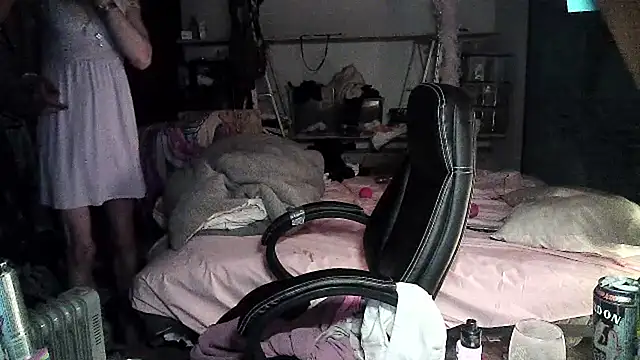 Snapshot of Ombeline1 chatting on 8, 3, 2025 Ombeline1 online show from 8, 3, 2025