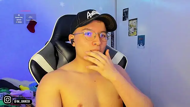AustinSummerr online show from 3, 1, 2025
