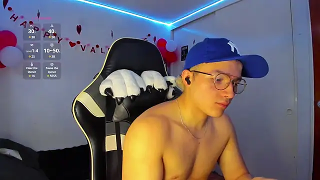AustinSummerr online show from 17, 2, 2025