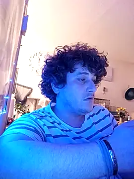 Snapshot of Daminou28 chatting on 21, 10, 2025 Daminou28 online show from 21, 10, 2025