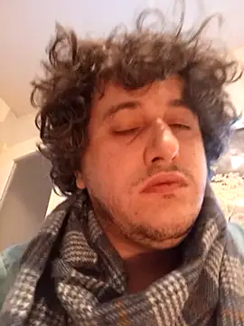 Snapshot of Daminou28 chatting on 26, 10, 2025 Daminou28 online show from 26, 10, 2025