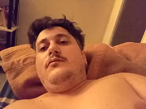 Snapshot of Daminou28 chatting on 17, 11, 2025 Daminou28 online show from 17, 11, 2025