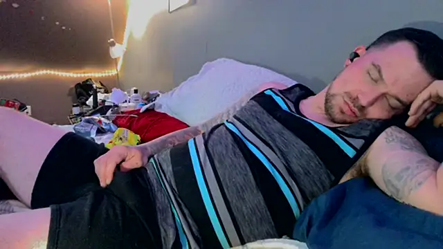 Snapshot of bigcocktat2dude603 chatting on 2, 2, 2025 bigcocktat2dude603 online show from 2, 2, 2025