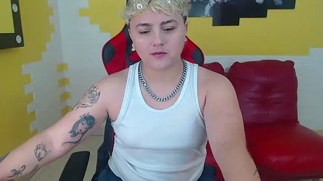 isabeautyx19 online show from 23, 12, 2024