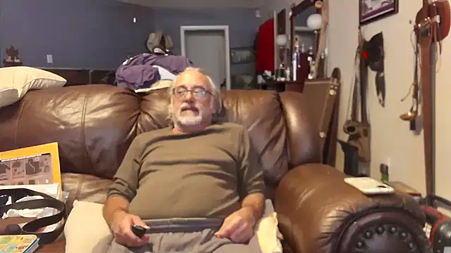 Snapshot of PincheDave4u chatting on 26, 12, 2024 PincheDave4u online show from 26, 12, 2024