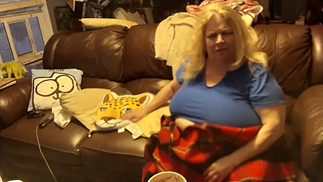 Snapshot of PincheDave4u chatting on 22, 2, 2025 PincheDave4u online show from 22, 2, 2025