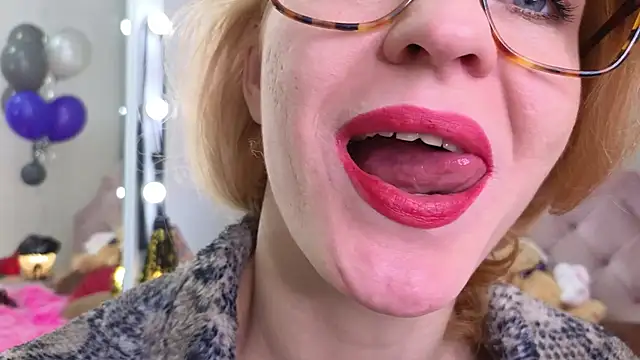 SquirtyAlisa online show from 28, 10, 2025