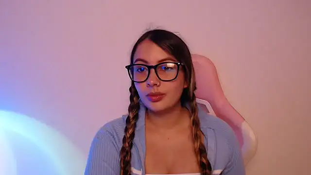 Snapshot of lalawhitte chatting on 27, 11, 2025 lalawhitte online show from 27, 11, 2025