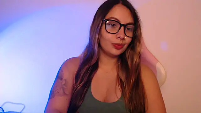 Snapshot of lalawhitte chatting on 2, 12, 2025 lalawhitte online show from 2, 12, 2025