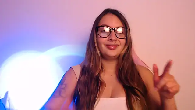 Snapshot of lalawhitte chatting on 16, 12, 2025 lalawhitte online show from 16, 12, 2025