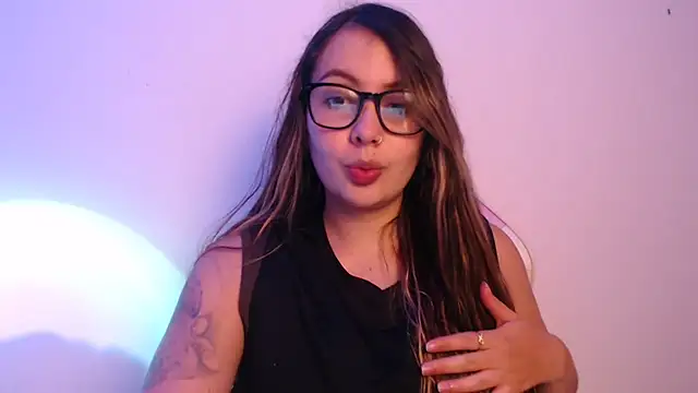 Snapshot of lalawhitte chatting on 6, 1, 2026 lalawhitte online show from 6, 1, 2026