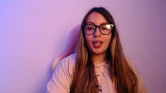 Snapshot of lalawhitte chatting on 9, 1, 2026 lalawhitte online show from 9, 1, 2026