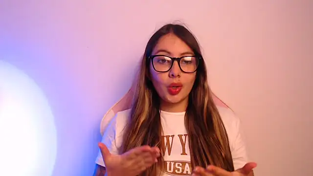 Snapshot of lalawhitte chatting on 17, 1, 2026 lalawhitte online show from 17, 1, 2026